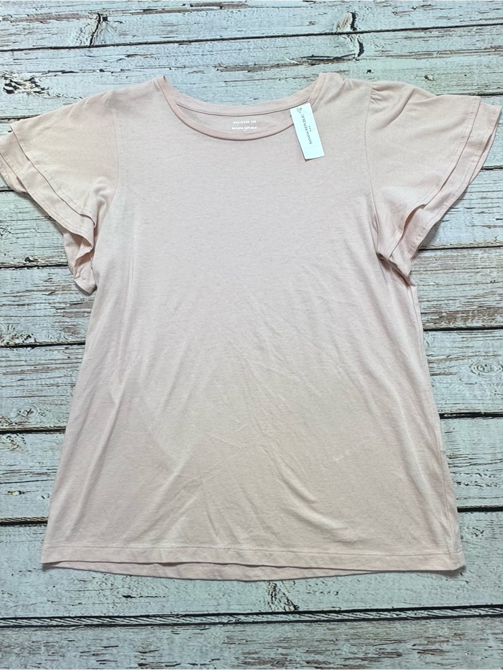 Banana Republic Blush Pink Flutter Sleeve Crewneck Tee‎ size Medium NWT